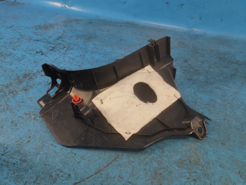 Пластик салона передний правый NISSAN X-TRAIL/ROGUE T33 20- 2.5 PR25DD