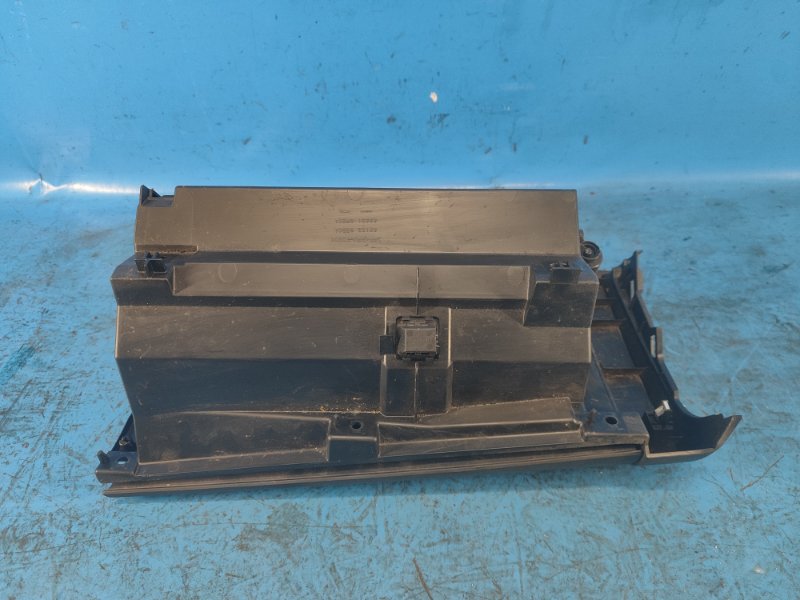 Бардачок X-TRAIL/ROGUE T33 20- 2021 2.5 PR25DD