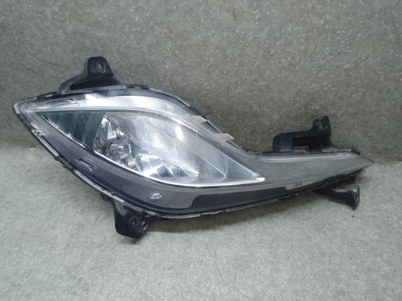 Противотуманная фара правая HYUNDAI SONATA YF 10-14 2012 2.4 G4KK 922024R000 Б/У