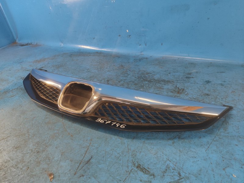 Решетка радиатора CIVIC 4D 06-11