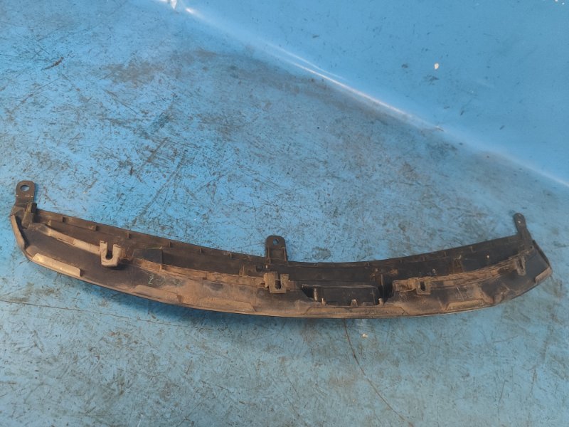 Решетка радиатора CIVIC 4D 06-11