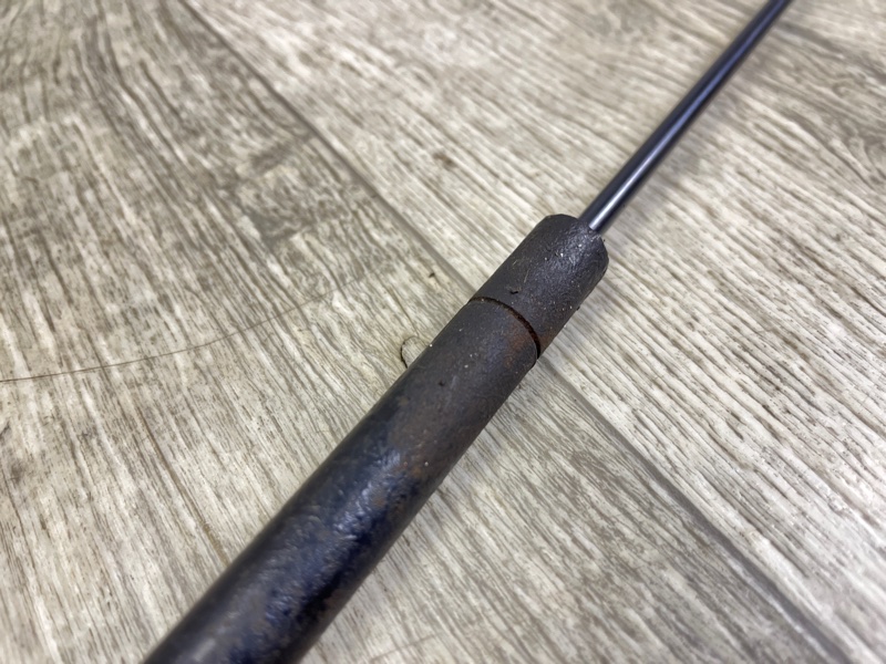 Амортизатор крышки багажника GRAND CHEROKEE 11-22 2012 WK2 3.6 ERB