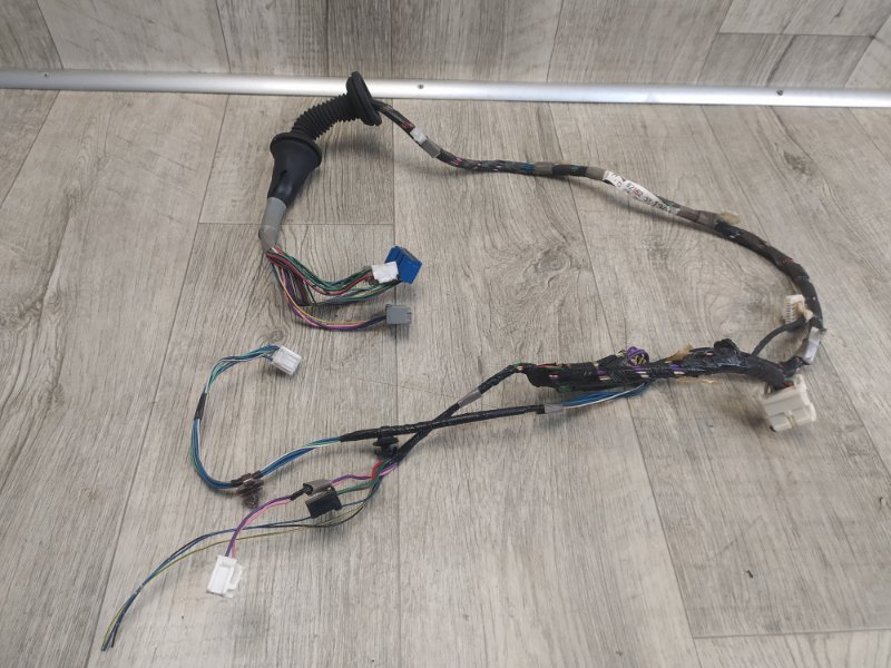 Проводка двери передняя левая TOYOTA CAMRY 30 02-06 2002 3.0 1MZFE 821523T130 Б/У
