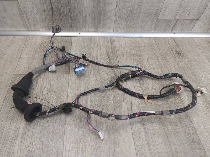 Проводка двери передняя левая TOYOTA CAMRY 30 02-06 3.0 1MZFE