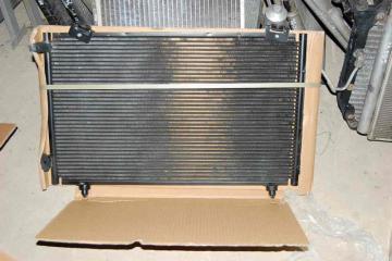 Радиатор кондиционера TOYOTA AVENSIS 03-08