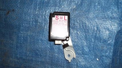 Блок управления центральным замком LX570 07-15