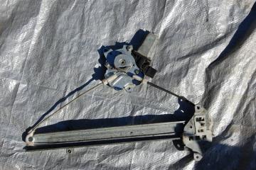 Стеклоподъемник задний правый MITSUBISHI LANCER IX 9 03-07