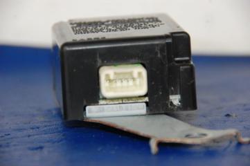 Блок управления центральным замком TOYOTA CAMRY 40 06-11