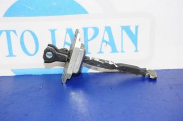 Ограничитель двери передний левый TOYOTA AURIS 06-12