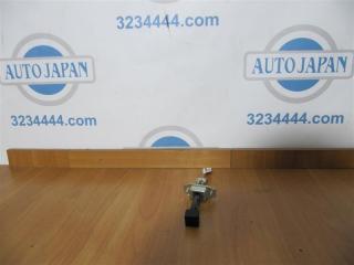 Ограничитель двери передний левый MITSUBISHI LANCER X 10 07-15