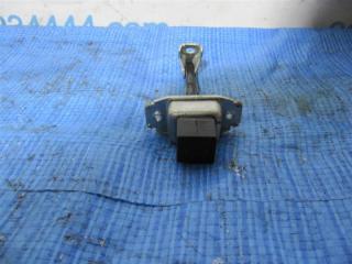 Ограничитель двери передний левый LANCER X 10 07-15