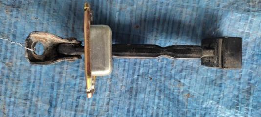 Ограничитель двери передний левый MITSUBISHI OUTLANDER XL 05-13 2007