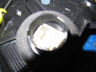 Замок двери передний левый CAMRY 40 06-11