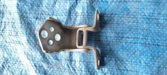 Петля двери верхняя передняя правая 6 GH 07-12 2012 Седан 2.5