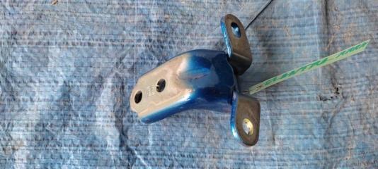 Петля двери нижняя задняя правая ELANTRA AD 16- 2017 Седан 2.0