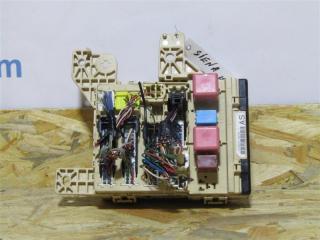 Блок предохранителей салон TOYOTA SIENNA 03-10 GSL20 3.5 2GR-FE