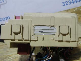 Блок предохранителей салон SIENNA 03-10 2009 GSL20 3.5 2GR-FE