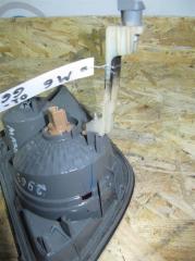 Фонарь внутренний задний правый 6 GG 02-07 2008 Седан 2.3