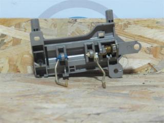 Ручка двери внутренняя задняя левая SIENNA 03-10 2009 GSL20 3.5 2GR-FE