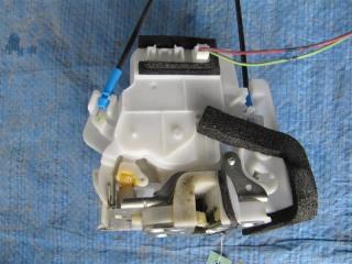 Замок двери передний правый OUTBACK 09-14 BR 2011 Внедорожник 2.5