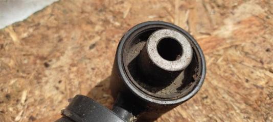 Амортизатор задний QASHQAI/ROGUE SPORT 14-