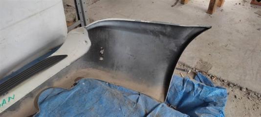 Бампер задний CARAVAN 00-07