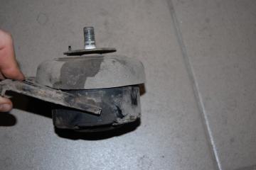Подушка двигателя правая LAND CRUISER PRADO 120 02-09