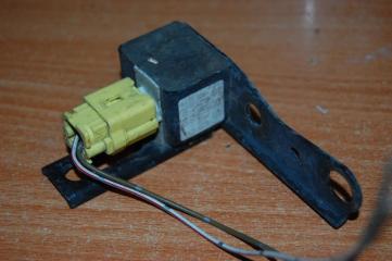 Датчик удара YARIS 00-05