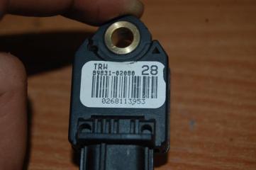 Датчик удара AVENSIS 03-08