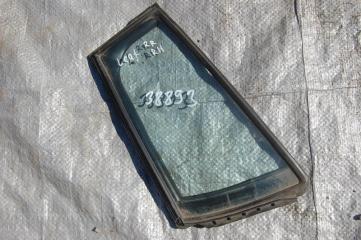 Стекло двери глухое заднее правое NISSAN LEAF 10-17