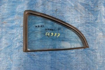Стекло двери глухое заднее правое NISSAN SUNNY B12 85-90