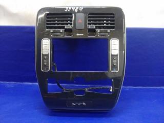 Накладка торпедо под магнитолу NISSAN LEAF 10-17