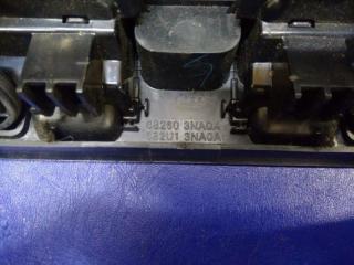 Накладка торпедо под магнитолу NISSAN LEAF 10-17