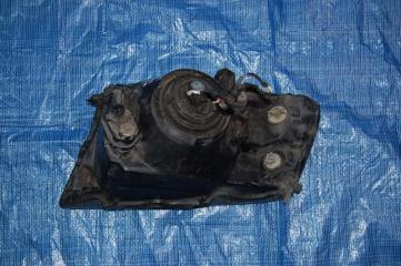 Фара передняя правая MITSUBISHI PAJERO 99-06