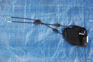 Замок двери задний правый RAV4 05-12