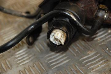 Компрессор пневмоподвески LX570 07-15