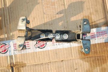 Петля двери MITSUBISHI OUTLANDER 03-07