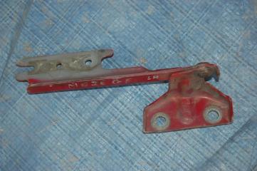 Петля капота левая 626 GF 97-02