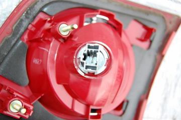 Фонарь внутренний задний левый 3 BK 03-08