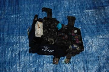 Блок предохранителей моторный отсек 6 GG 02-07