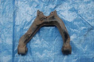 Рычаг передней подвески верхний передний правый PAJERO 99-06