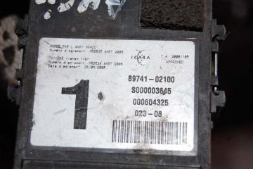 Блок управления центральным замком AURIS 06-12