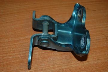 Петля двери верхняя задняя правая VENZA 09-16