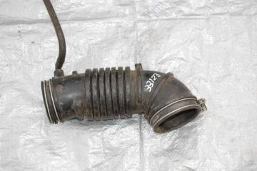 Патрубок воздушного фильтра MITSUBISHI GALANT 97-03