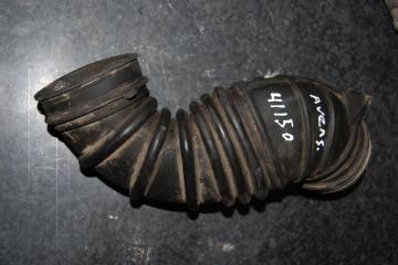 Запчасть патрубок воздушного фильтра TOYOTA AVENSIS 03-08