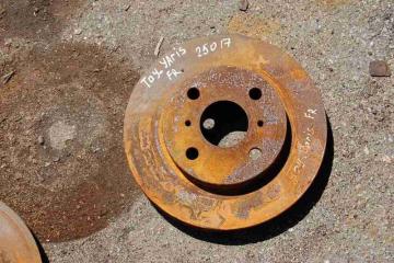 Тормозной диск передний TOYOTA YARIS 00-05