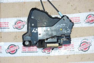 Замок двери передний правый TOYOTA MATRIX 02-08