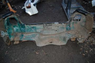 Задняя панель кузова NISSAN MAXIMA A32 94-99