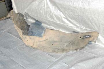 Подкрылок передний левый 626 GE 91-97