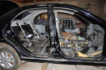 Стойка кузова средняя правая CERATO LD 04-08